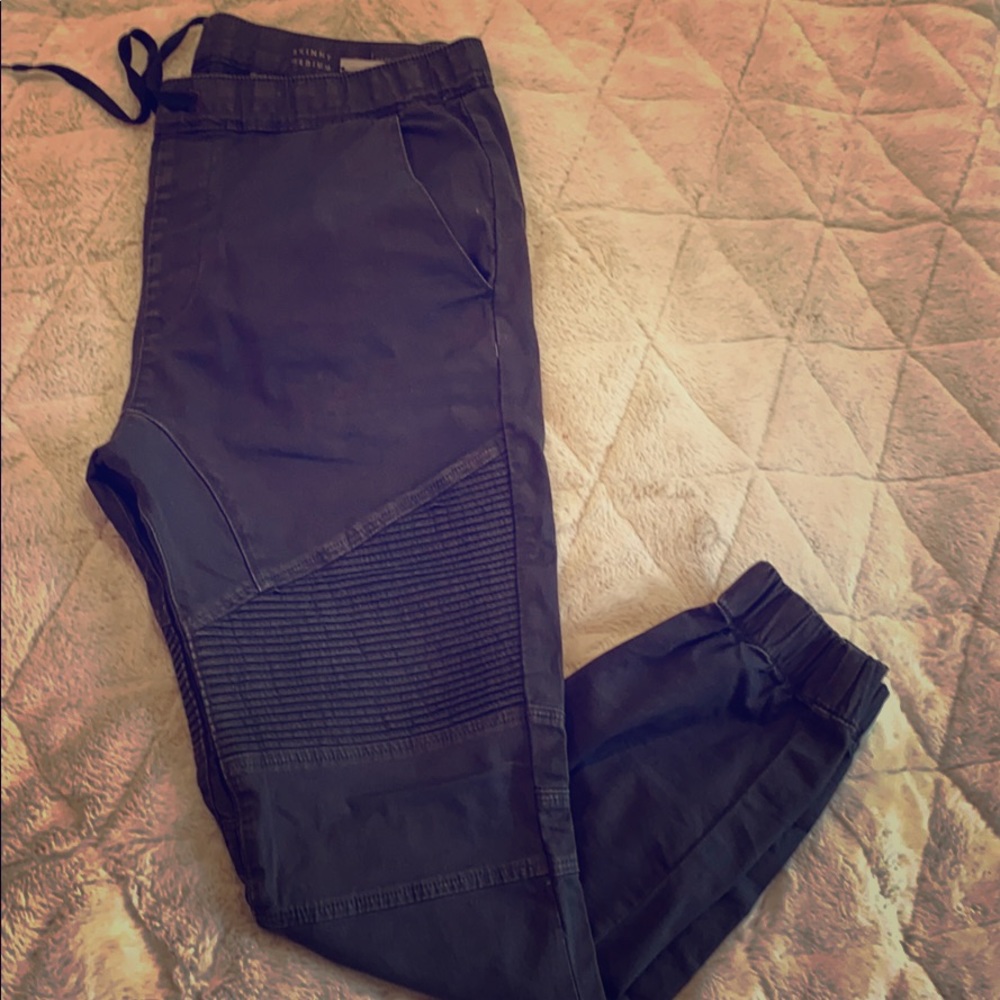 Bullhead joggers size medium lightly worn